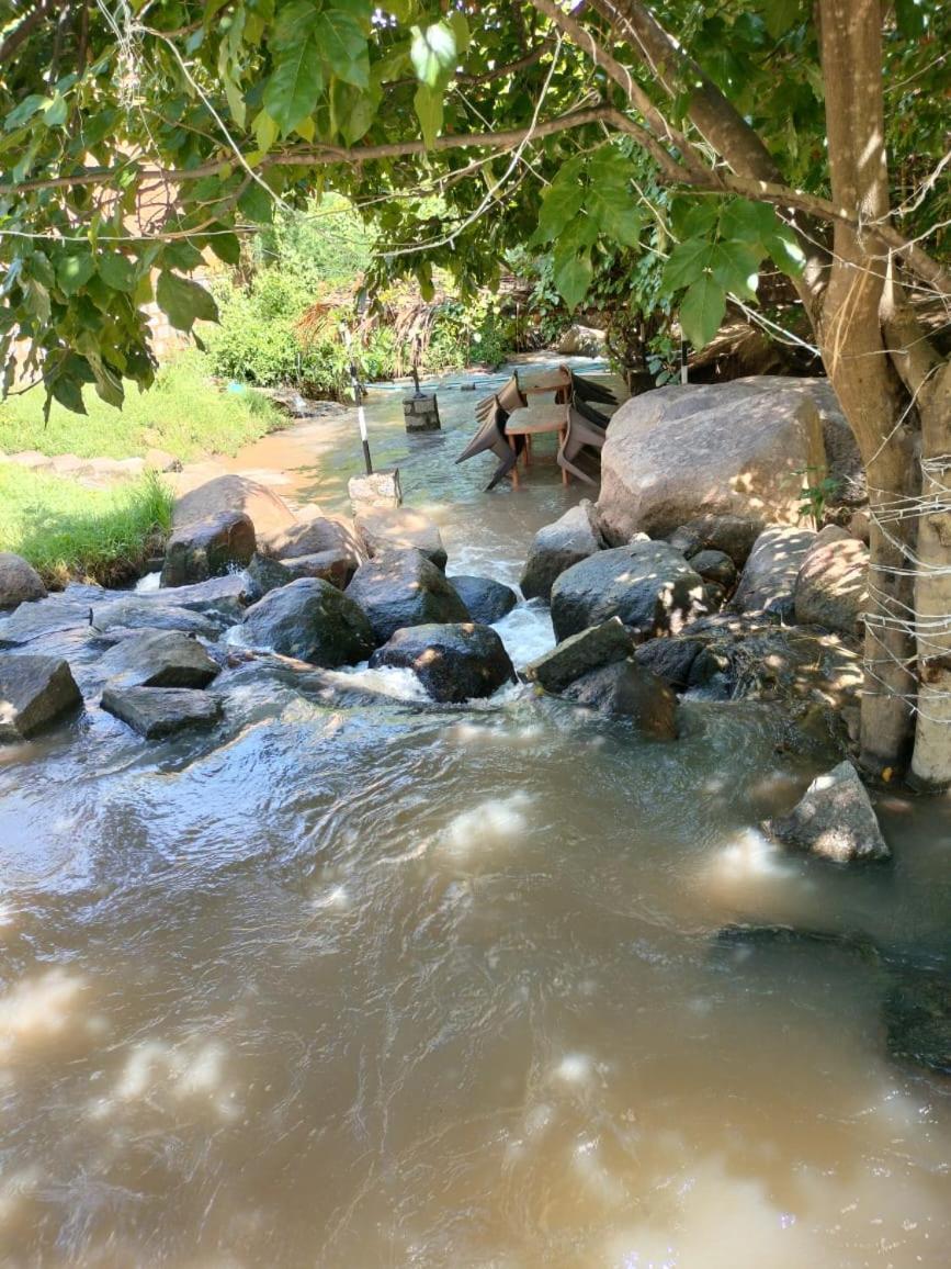 Hidden Place In Hampi Hotel ภายนอก รูปภาพ
